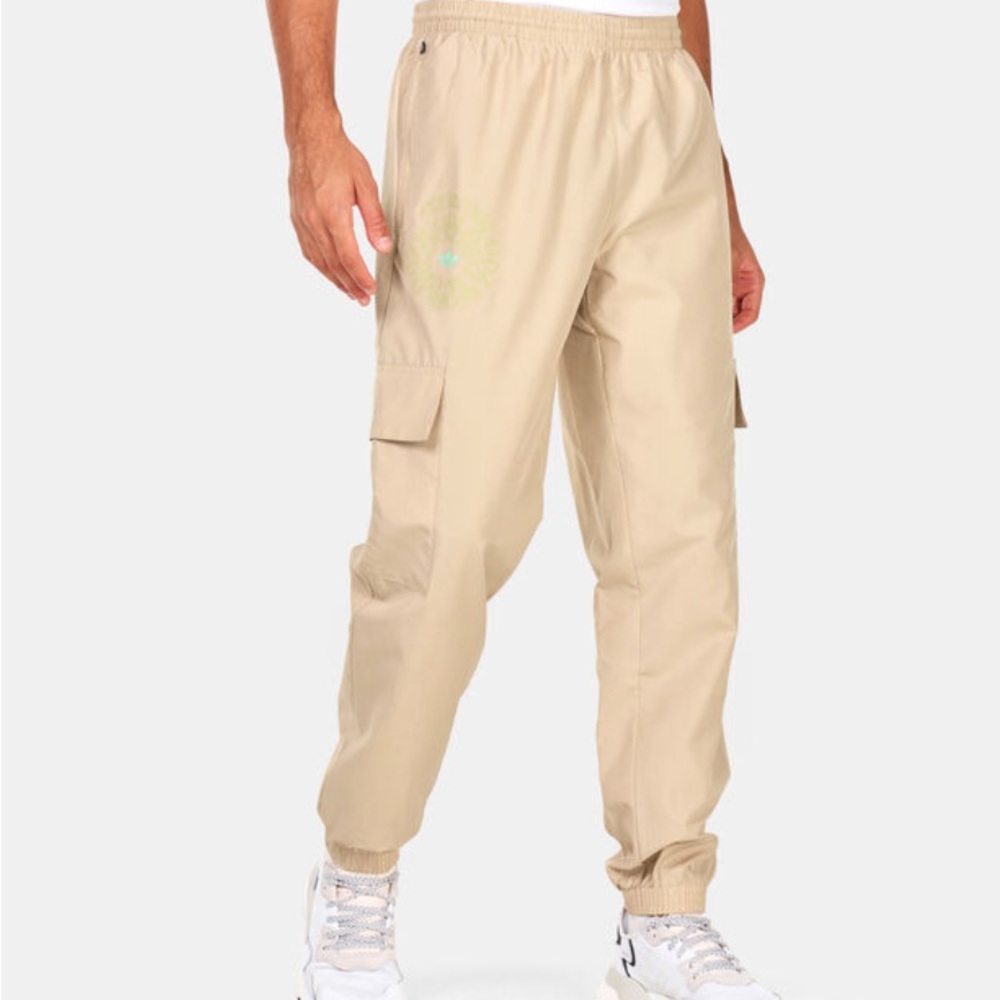 ADDIIDAS OZWORLD CARGO PANTS JOGGER BEIGE ELASTIC WAIST MENS MEDIUM